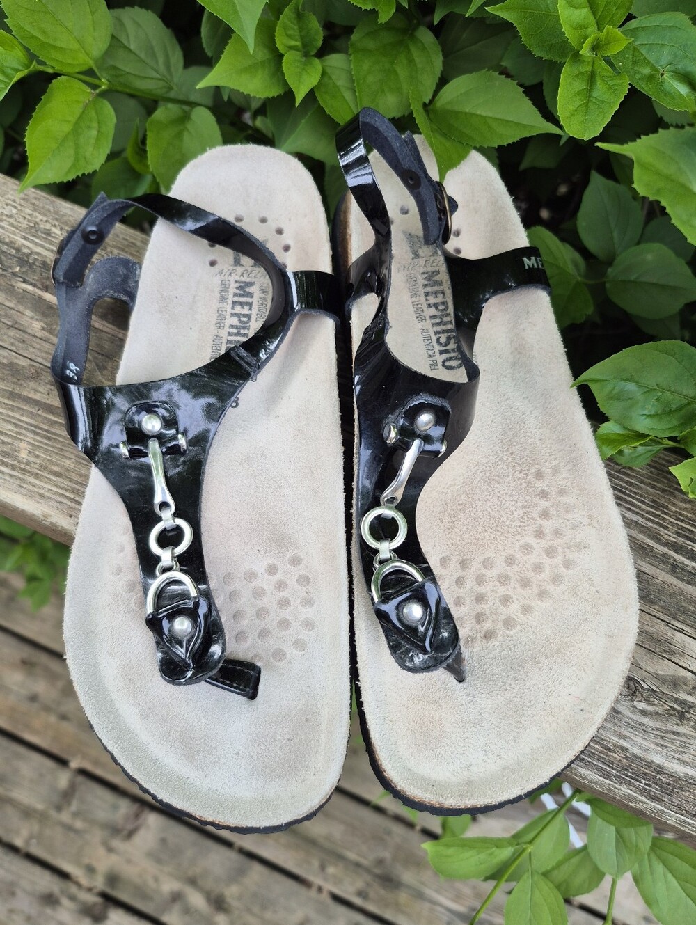 Mephisto Black Patent Leather Thong Sandals with Silver Hardware